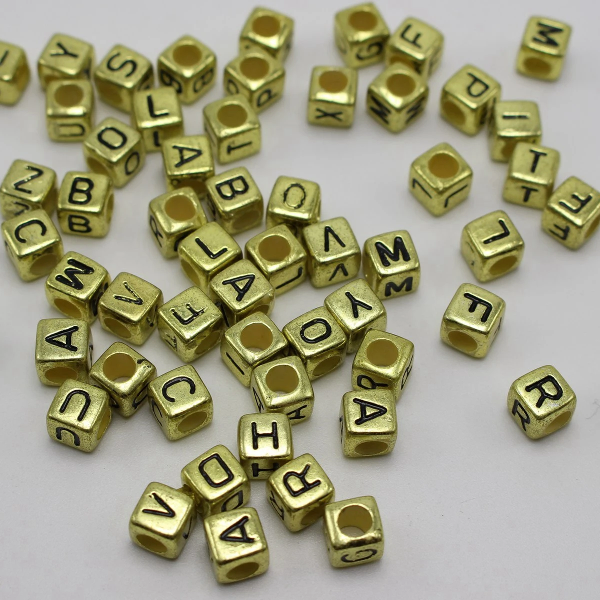 250 Ассорти золотой металлик акрил алфавит буквы куб пони бусины 6х6 мм|beads bulk|beads
