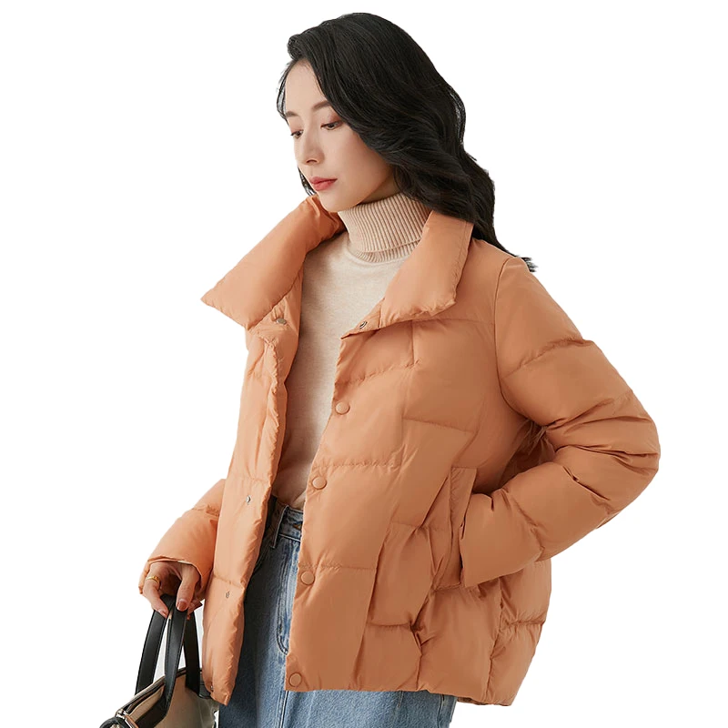 

Пуховик женский короткий зимний с воротником-стойкой, 90 пуха белой утки