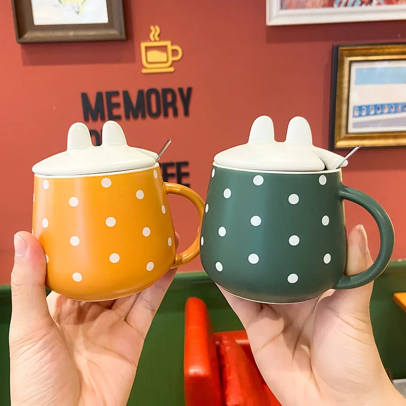 

Korean Simple Polka Dot Ceramic Coffee Mug Business Office Couple Coffee Cup with Lid Spoon Personality Small Fresh Water Cup