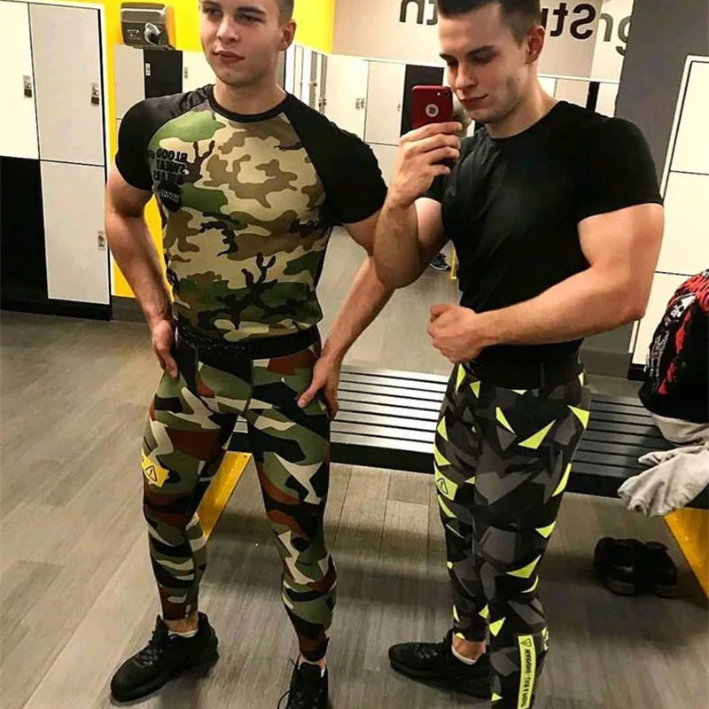 Летние спортивные футболки для мужчин, футболка для спортзала с коротким рукавом, быстросохнущая камуфляжная футболка, Мужская футболка с круглым вырезом и принтом для бега, Мужской Топ