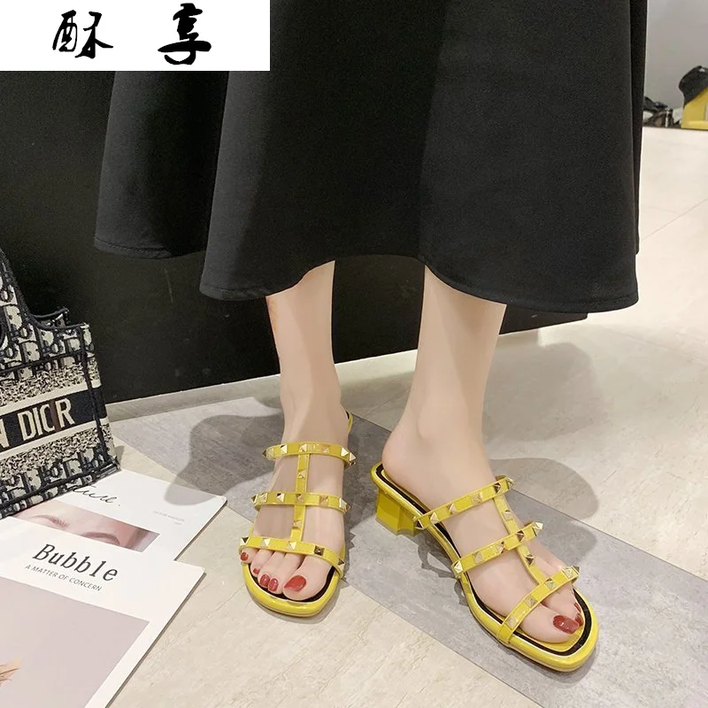 

New Style Slippers Women Rivet Sandals Women 2021 Summer Square Toe Platform Sandals Open Toe Shoes Fashion Shoes for Women
