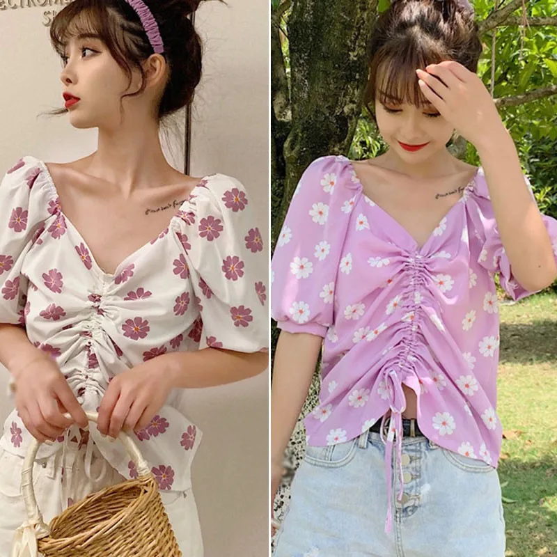 

Women's Summer Daisy Printed V-Neck Shirt Female Fashion Pleated Puff Sleeve Tops and Blouse for Ladies New Summer