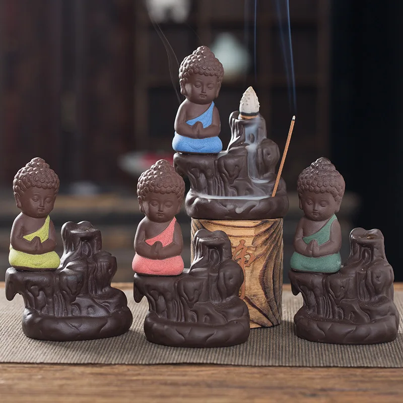 Разноцветная подставка для ароматерапии с изображением маленького монаха Будды