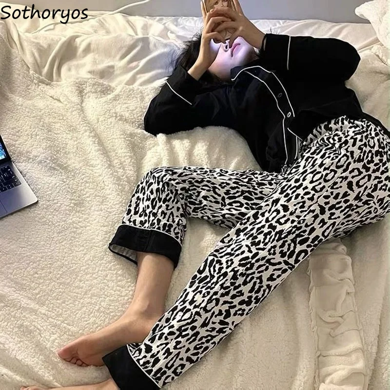 

Leopard Pajama Sets Women Long Sleeve Tops Ankle Length Pants Slender Cozy Trendy Nightwear Home Teenagers Lounge Females Casual
