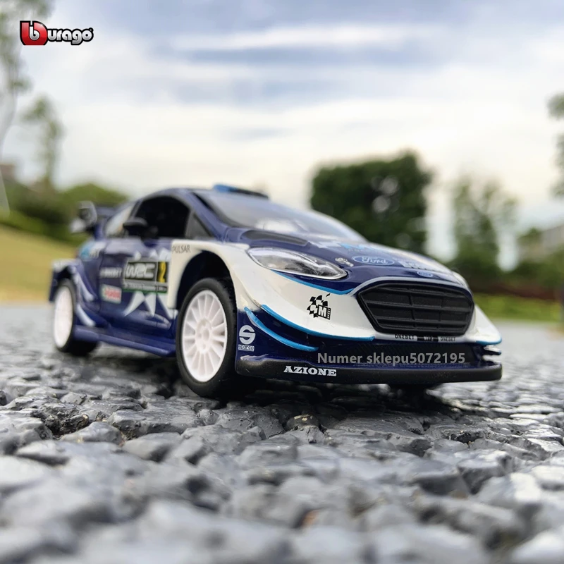 Модель автомобиля из сплава Bburago 1:32 2017 M Sport Ford Fiesta NO2 WRC|Наземный транспорт| |