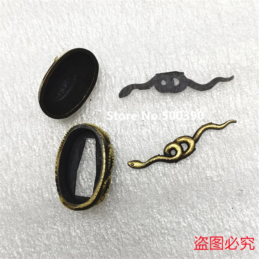 Чудесная резная латунная медная змеиная защита Tsuba Menuki Fuchi индивидуальная