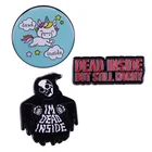 Брошь с надписью Dead Inside