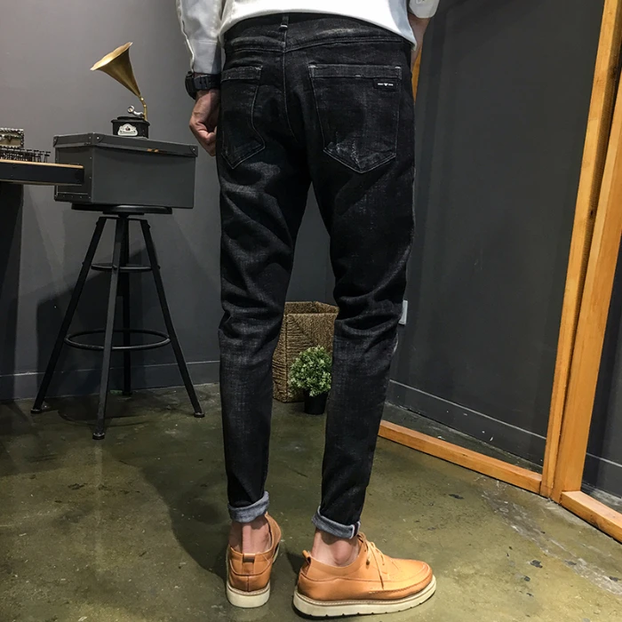Осенние джинсы мужские черные рваные вышитые джинсовые брюки повседневные