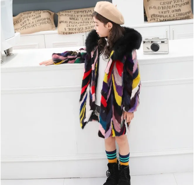 Шуба детская из натурального меха норки с капюшоном лисьего | Мать и ребенок