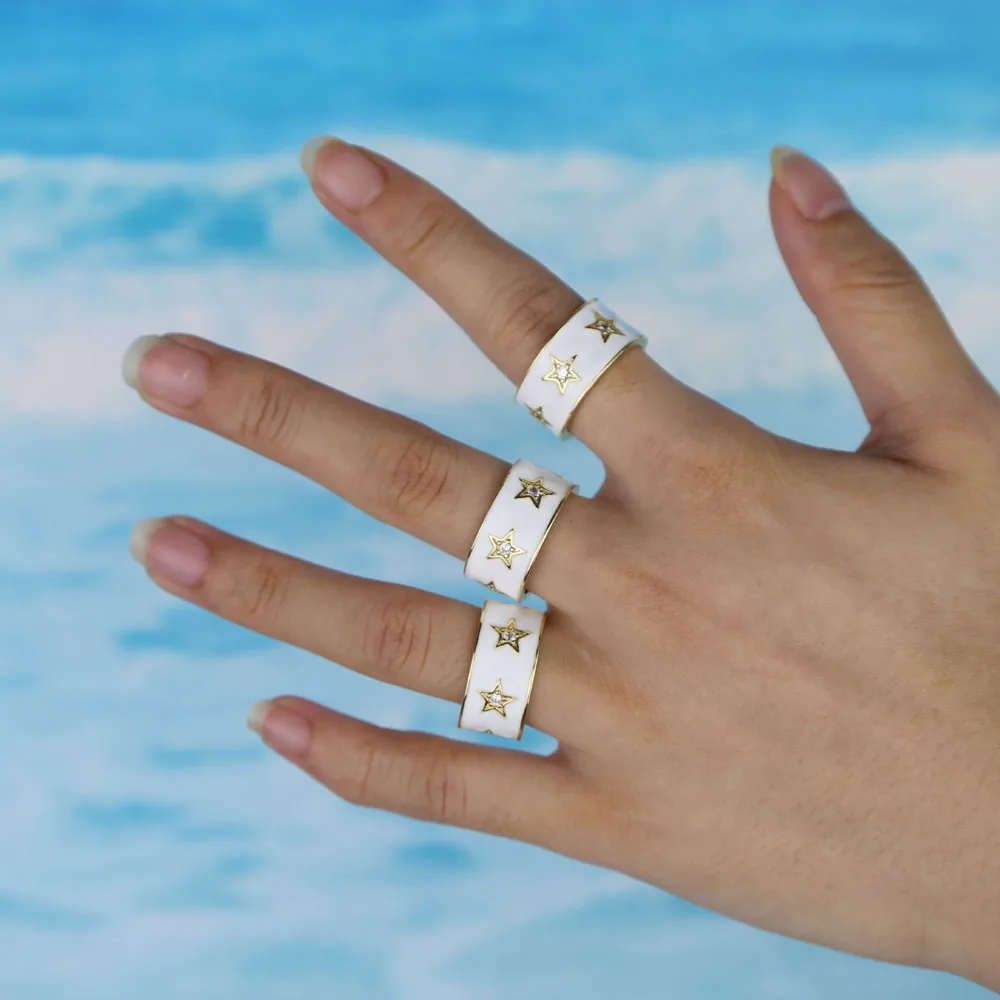 Женское Обручальное кольцо с эмалью Золотое фианитом вечерние кольца фианитами