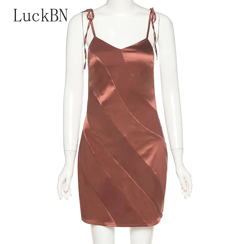 

New Women's Contrast Color Tie Evening Dress V-neck Halter Sexy Slim Bottoming Mini Dress Summer Ladies Nightclub Outfit 2021