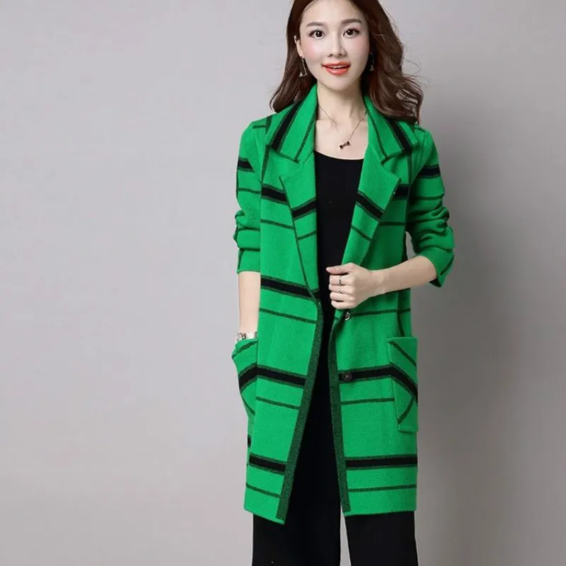 

European Station Women's Trendy Loose Cardigan Sweater Knitted Thick Outer Coat