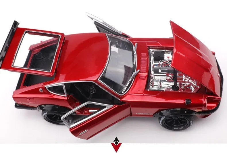 1:18 имитация сплава Nissans Datsun 240Z Спортивная литая под давлением металлическая модель автомобиля с рулевым колесом управления игрушки для детей HotWheele
