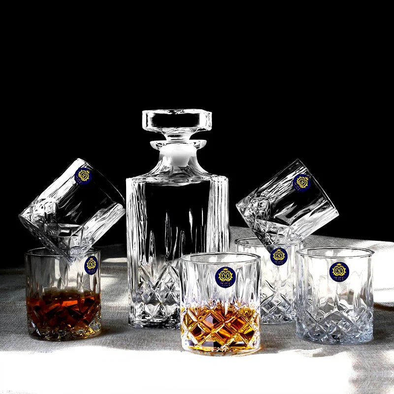 

Набор стеклянных графинов для виски, 900 мл, 7 шт.