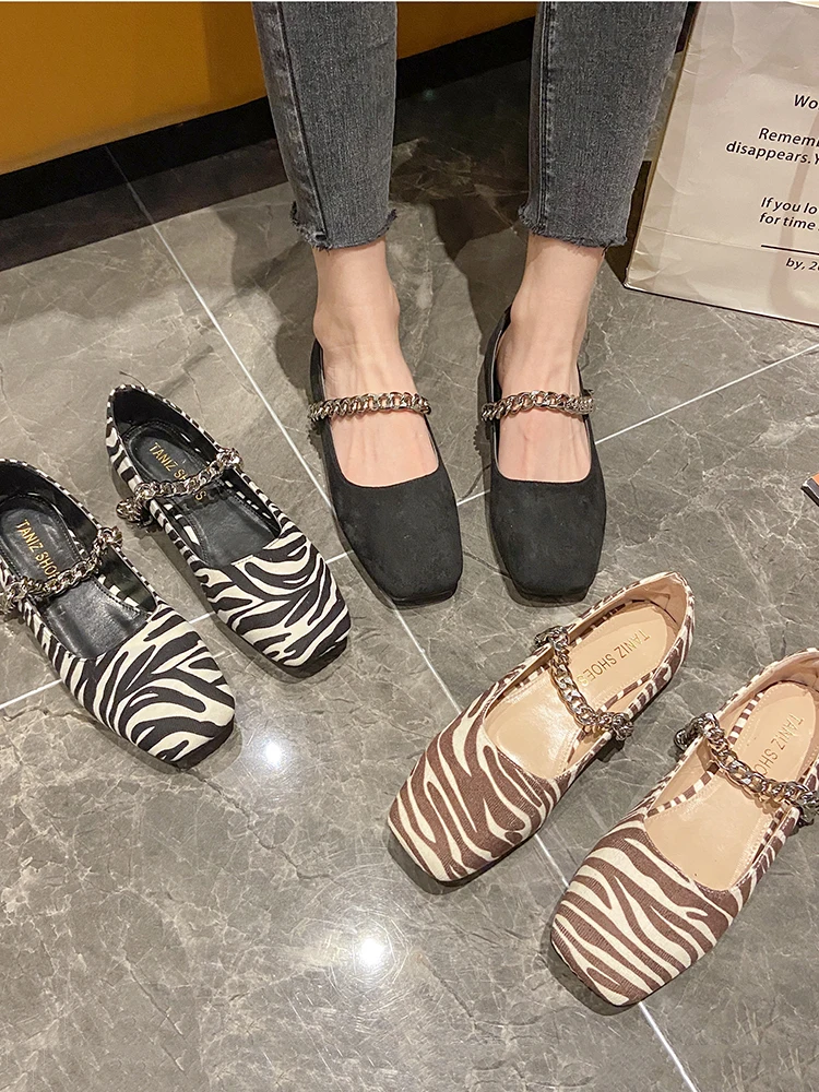 

Shallow Mouth Square Toe Slip On Shoes For Women Autumn Casual Female Sneakers All-Match Flats Slip-on Fall Retro New Dress Summ