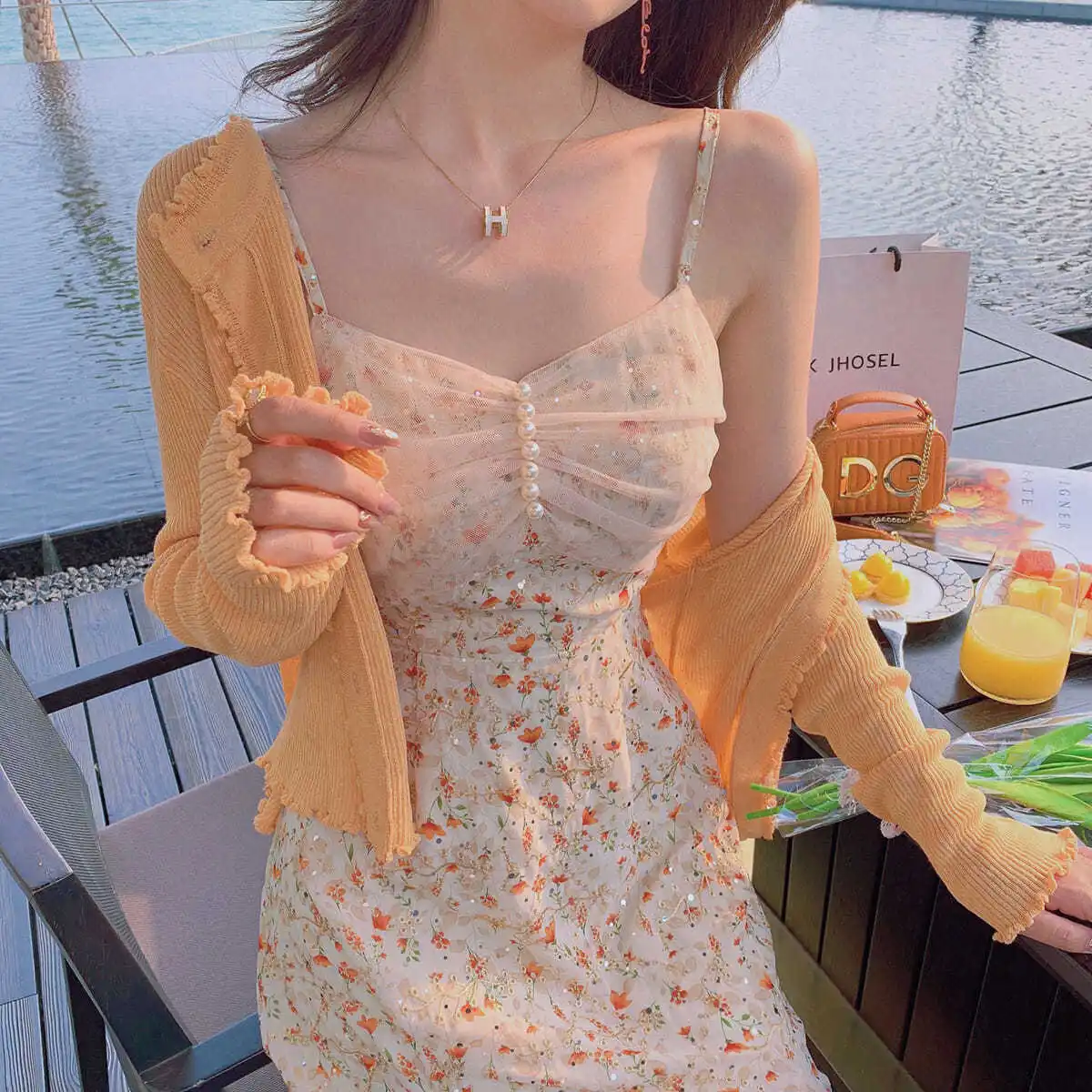 

Dress for women Summer Round Neck Women Blouse Puff Sleeve Tops Short Sleeve Shirt Suspender Floral Dress Women Floral suspender