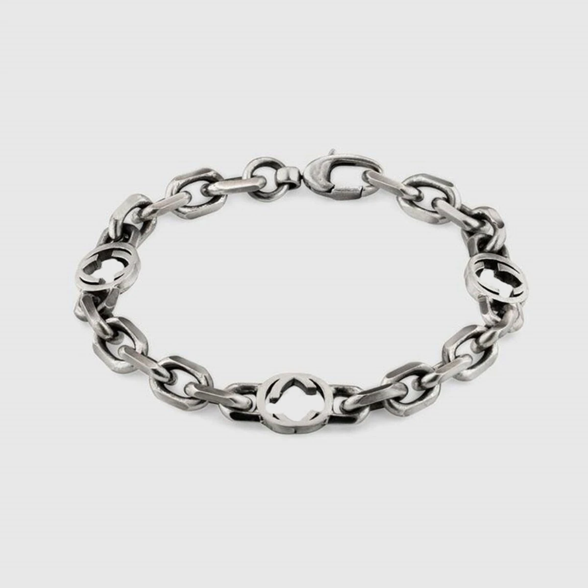 

1-1 silver bracelet classic three letters