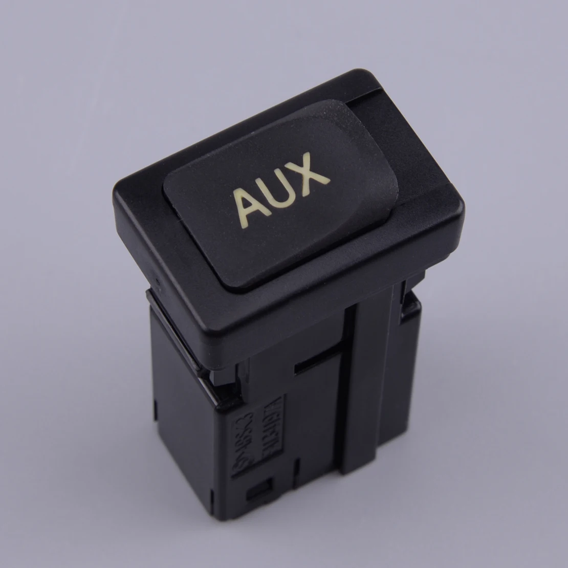 86190-02020 автомобильный AUX вспомогательный аудио стерео разъем порт Черный ABS