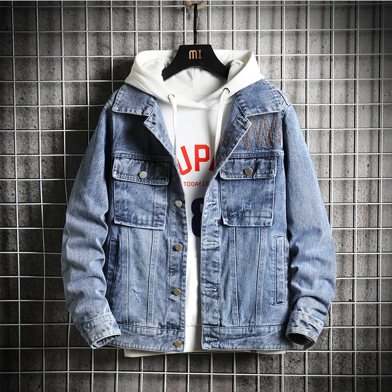 

Coats & Jackets