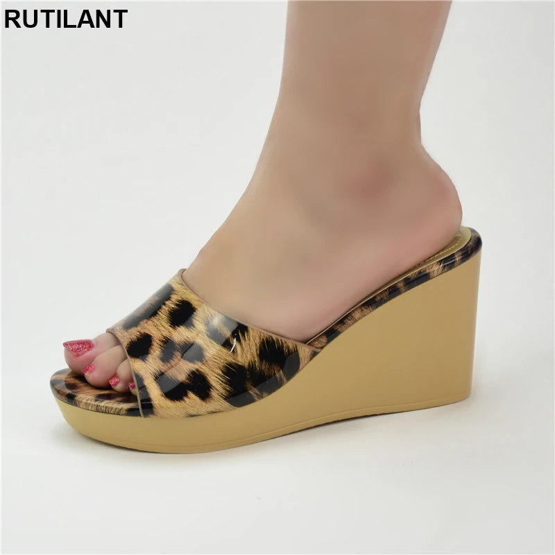 Новейший дизайн женская обувь на высоком каблуке Женская Классическая