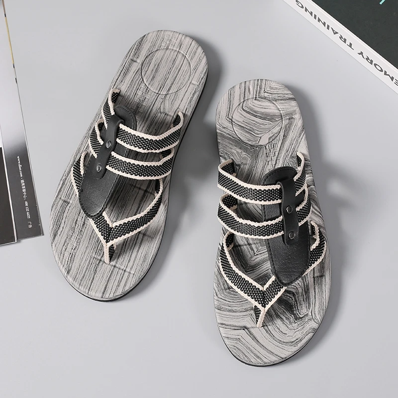

2021 Summer New Thick Bottom Fashion Flip Flops Men Outdoor Sandy Beach Chic Slippers Male Simplicity Non-slip Men's Flip Flops