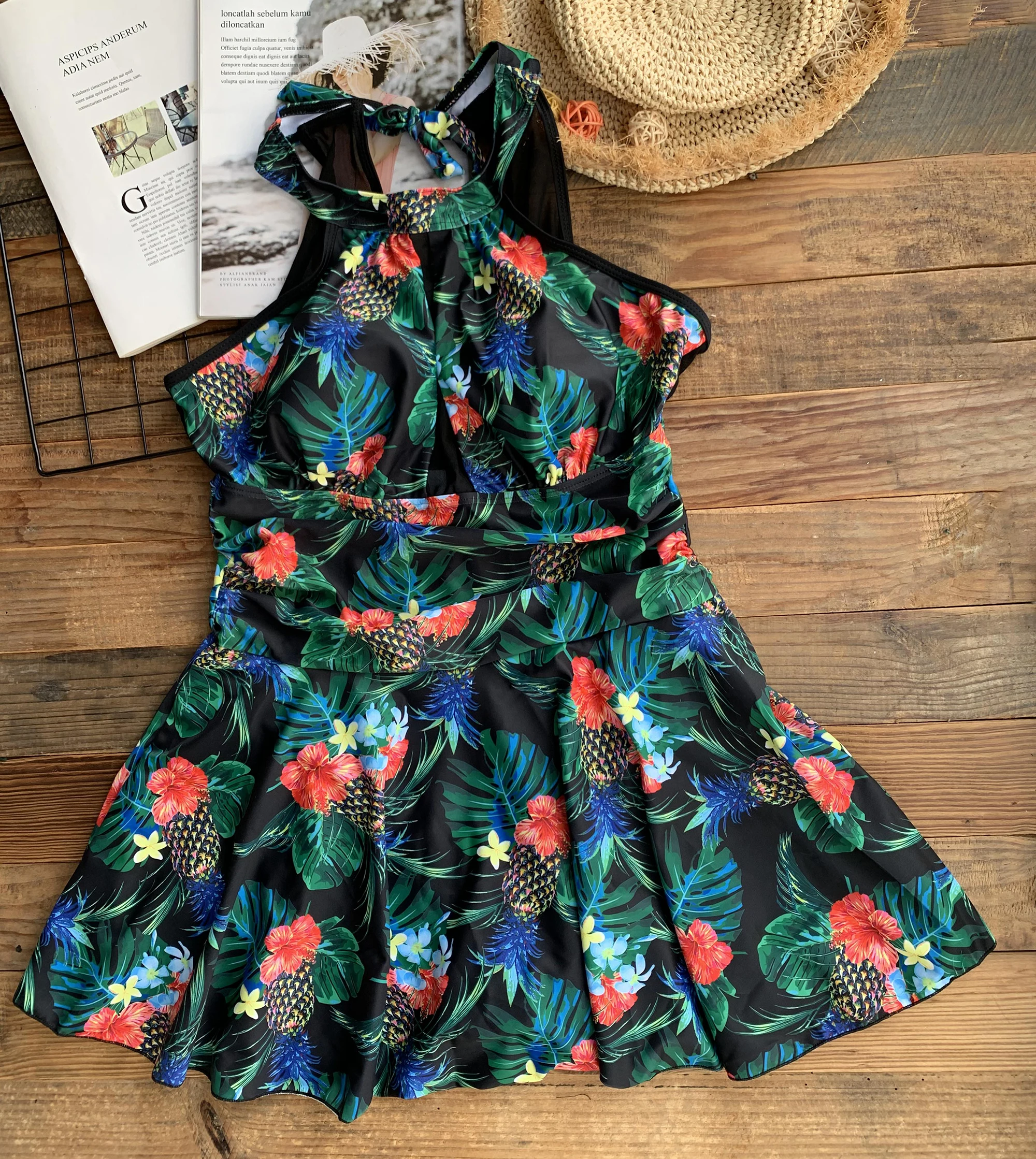 

Plus size One-piece swimsuit 2020 Female Large Print swimwear women One piece Mesh skirt Monokini Vintage women Bathing Suit