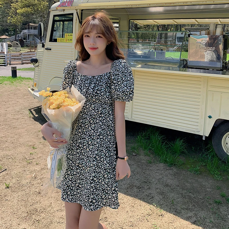 

and fresh flower will spot the new summer 2021 square collar hubble-bubble sleeve cultivate morality short sleeve dress