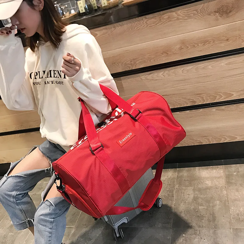 

THREEPEAS Sports Fitness Bag Yoga Dry and Wet Separating Shoe Position Shoulder Training Cyling Short Distance Travel Handbag