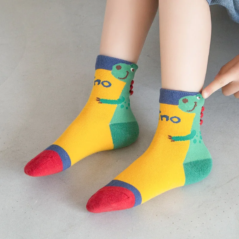 Boys and Girls Ankle Socks Cute Cartoon Dinosaur Pattern Crew Socks for 3-12 Years Kids Athletic Soft Comfy Cotton Socks 4 Pairs