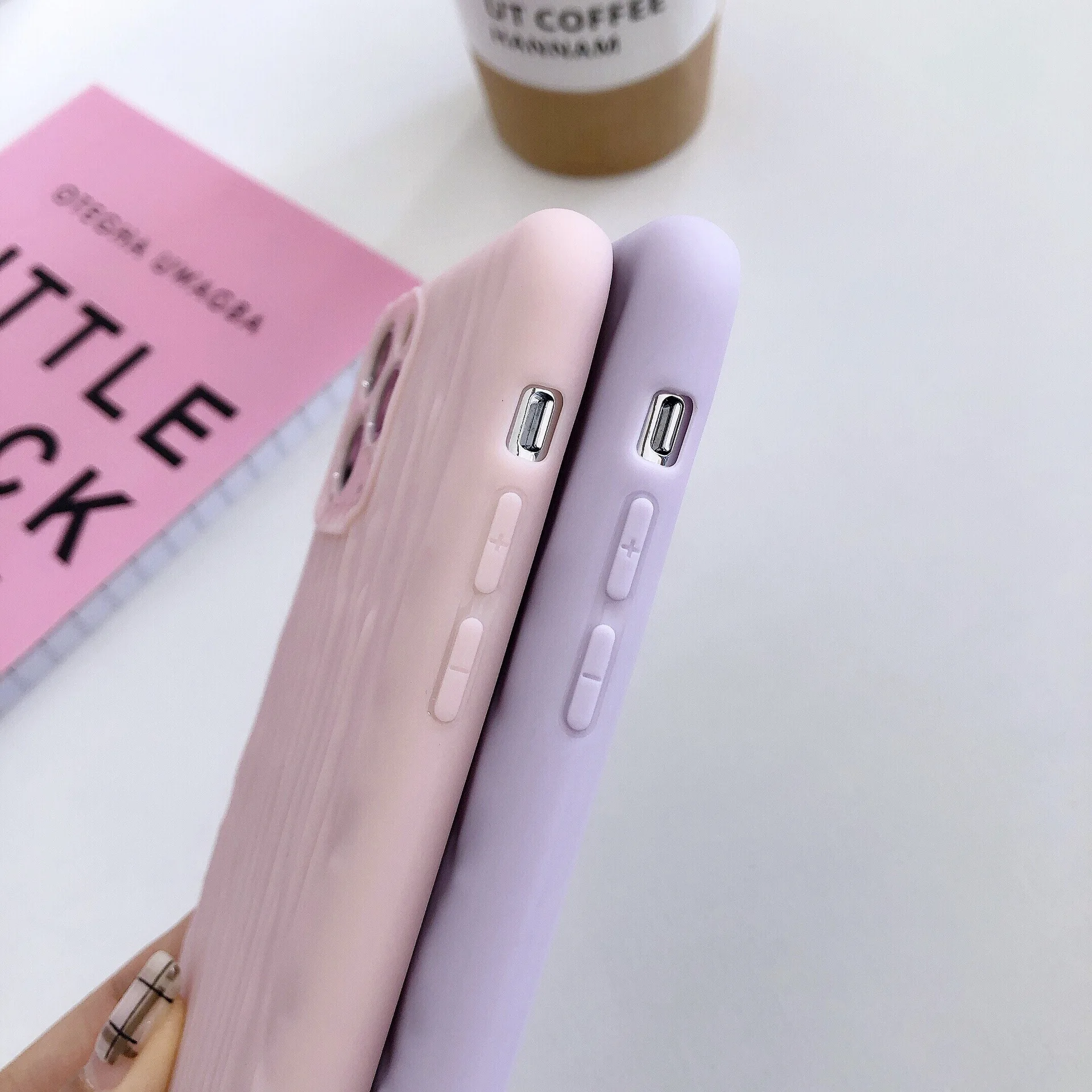 Чехол для телефона iPhone 11 Pro Max X XS XR карамельный цвет силиконовый мягкий зыбучий