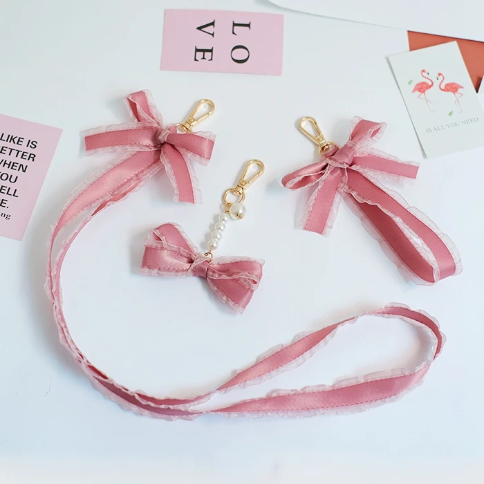 Цепочка с длинными лентами кисточками и искусственным жемчугом|Брелоки| |