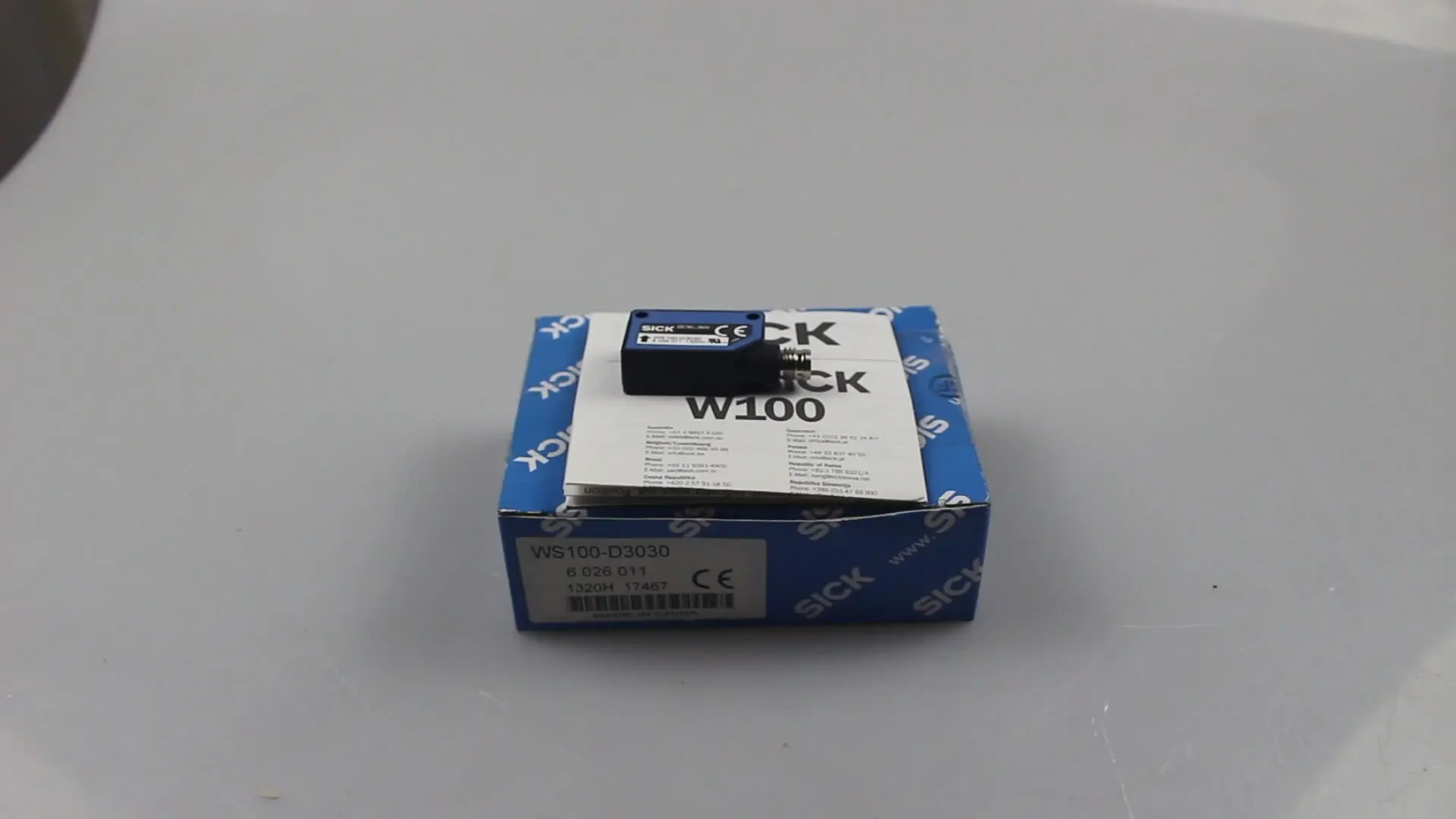 

Оригинальный немецкий фотоэлектрический датчик WE100-N3430 + WS100-D3030