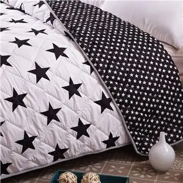 

Lightweight/Portable Untra Soft/Bed Quilt Blanket All Weather