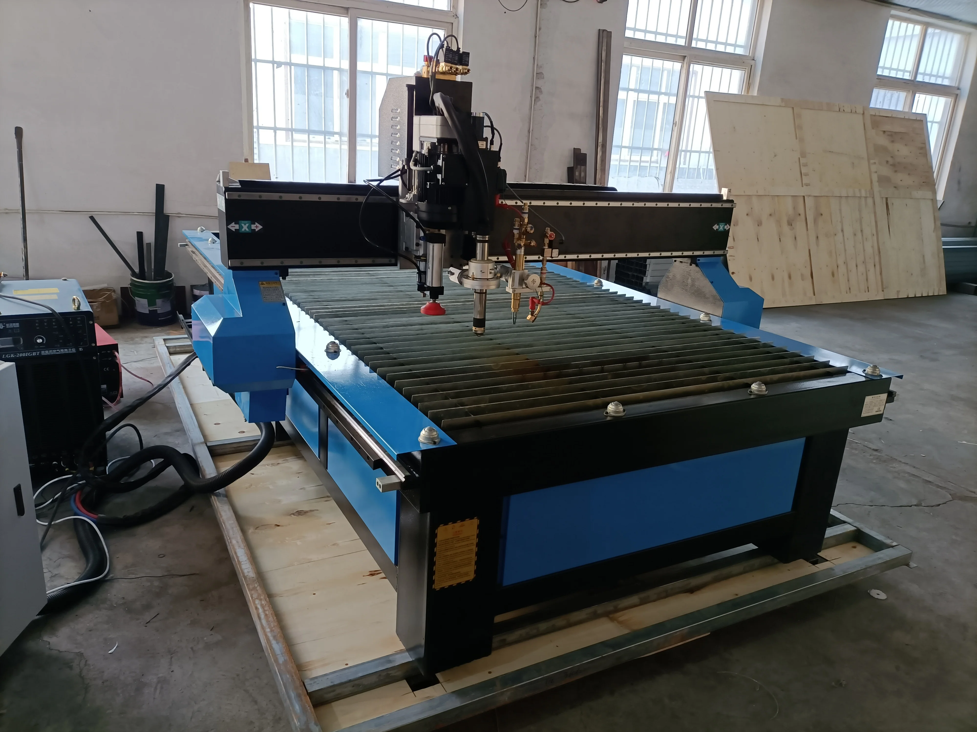 Прямая продажа с завода машина для резки листового металла/1325 плазменный резак