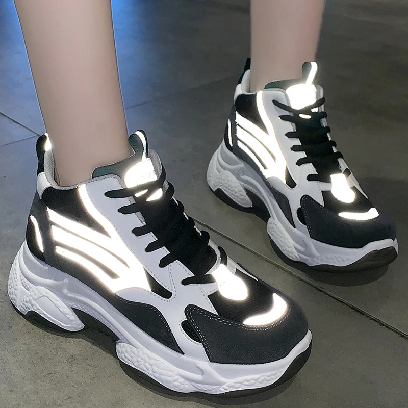 Светоотражающие кроссовки на массивном каблуке женская Вулканизированная обувь