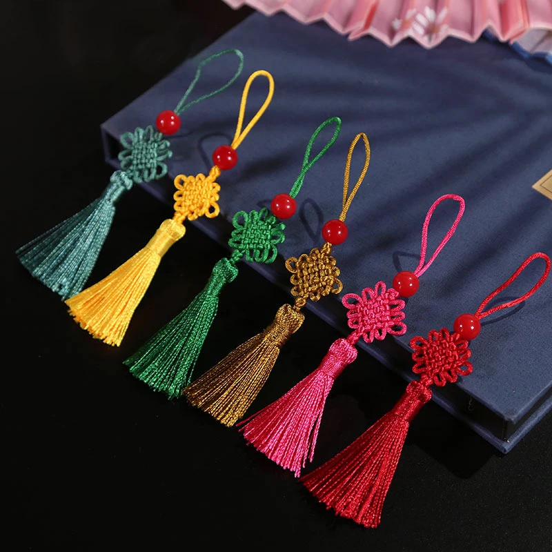 

2 шт., кисточки с красными бусинами, 12 см