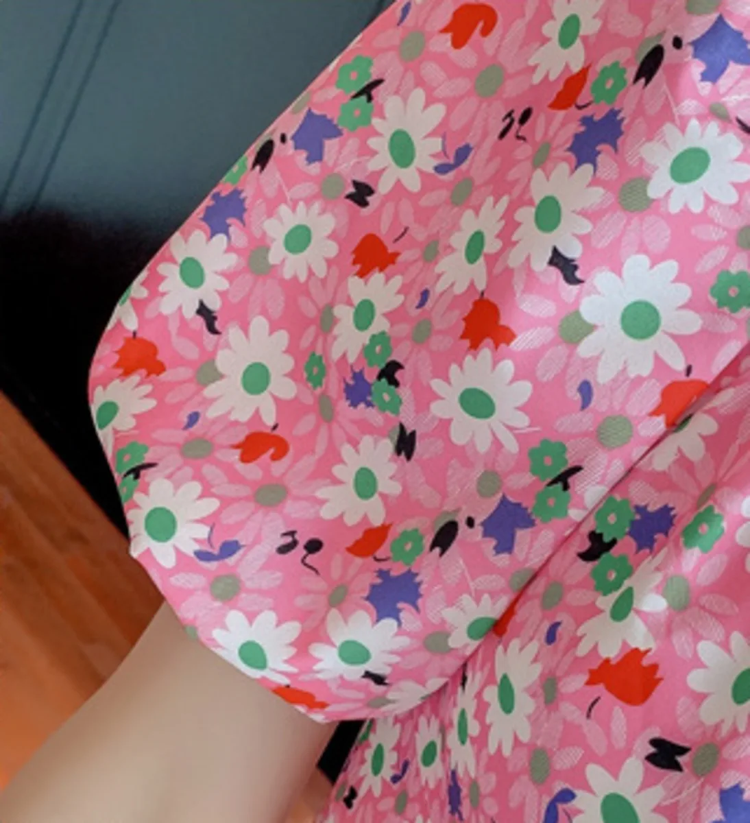 

BacklakeGirls Summer 2021 Temperament Bowknot A-line Short Sleeve Floral Dress Women's Swing V Neck Puff Sleeve Party Dress