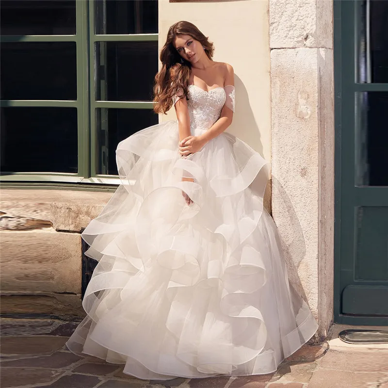 

2021 Sweetheart Lace Appliques Ruffles Ball Gown Wedding Dresses Short Sleeves Lace Up Corset Bridal Gowns Puffy Vestidos