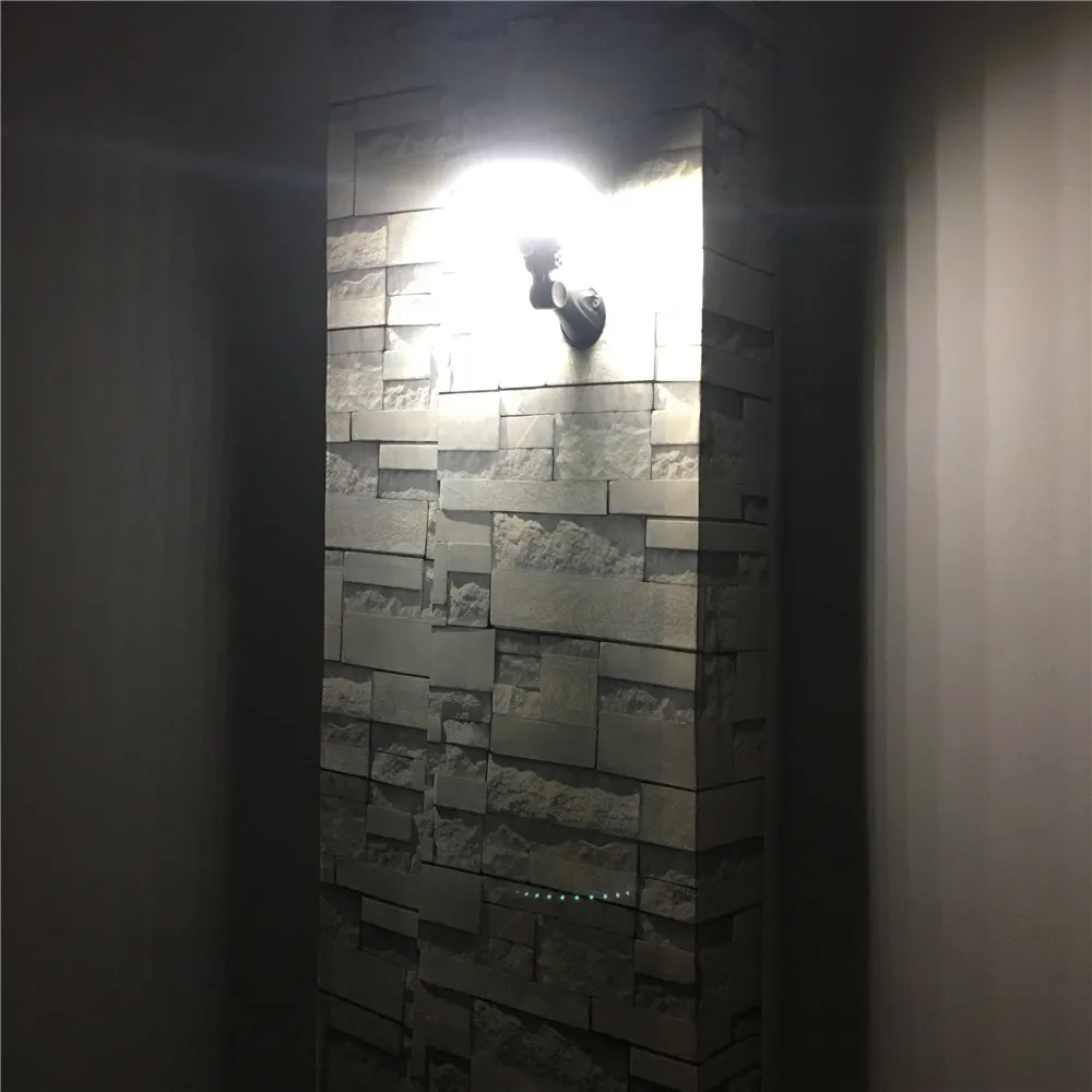 Светодиодный светильник на солнечной батарее уличный солнечный с датчиком