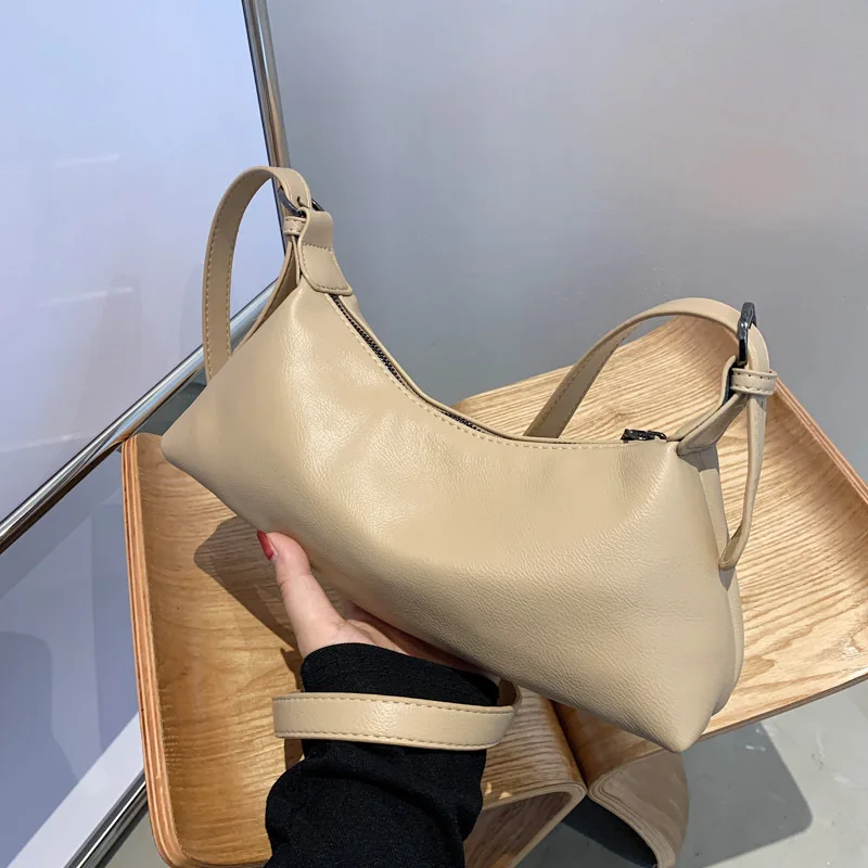 

Korean Version of Simple Ladies Casual One-shoulder Underarm Bag2021New Trendy Fashion Handbags Korean Version of Retro Tote Bag