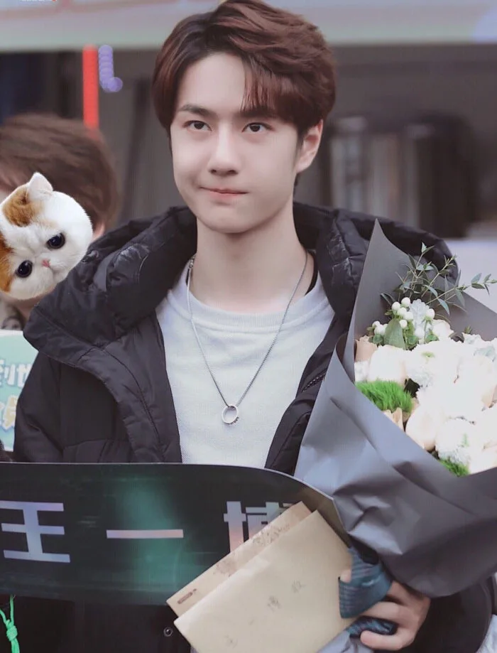 Стильное ожерелье Wang Yibo в стиле знаменитостей для мужчин и женщин модное кольцо