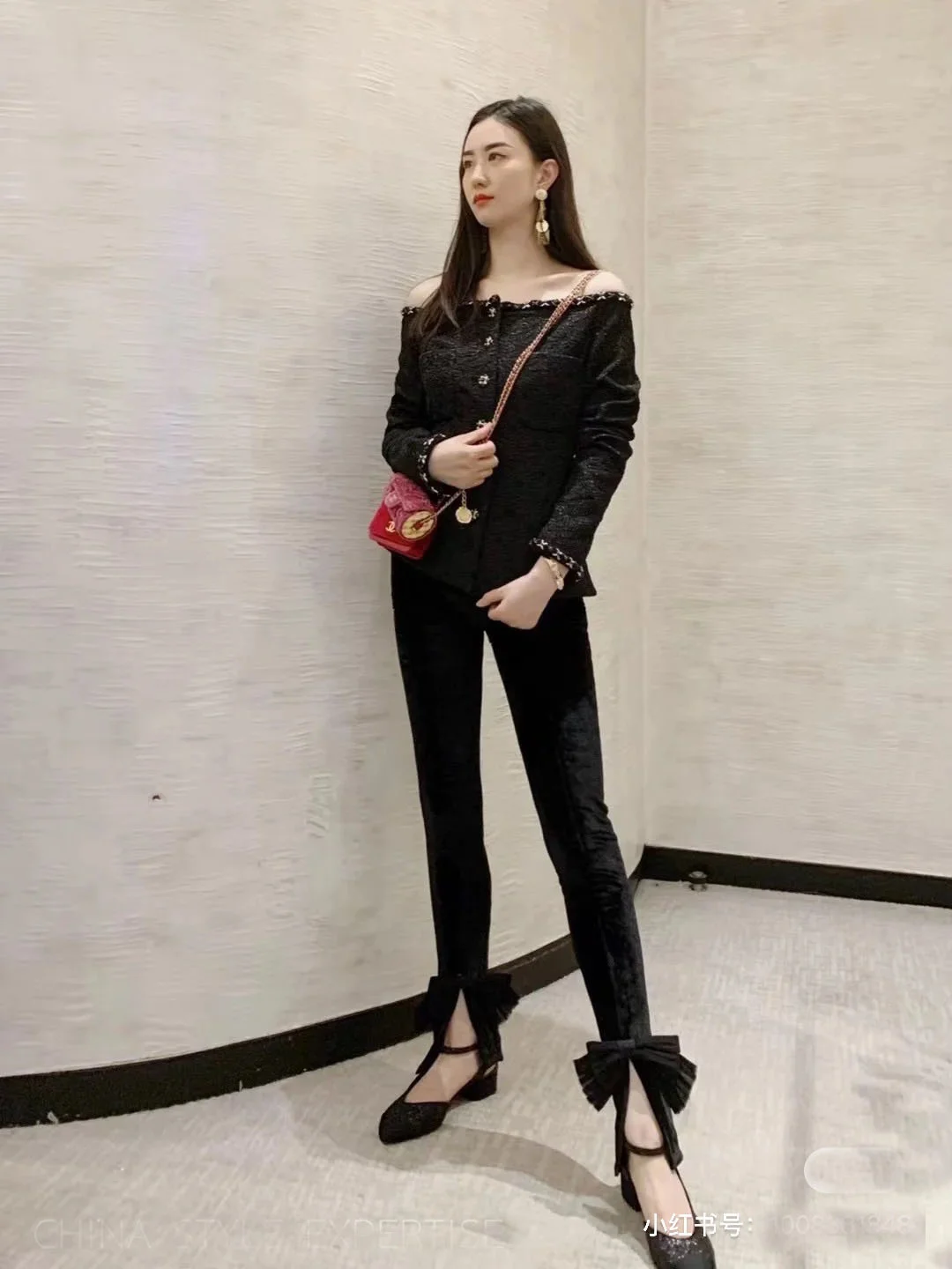 

Autumn High 2021FW Quality Women Velvet Bow Slit Slim Pants Female Luxury Black Long Trouse For Ladies Tclai 7.19