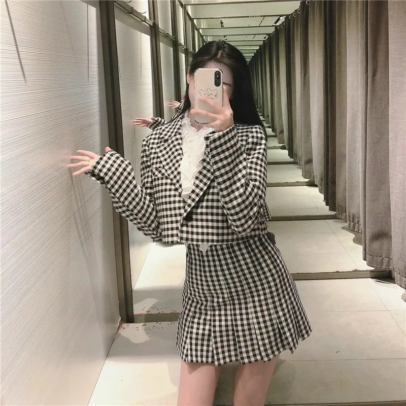 

PSEEWE Za 2021 Black White Plaid Cropped Blazer Women Casual Office Wear Long Sleeve Short Spring Jacket Checked Female Coat