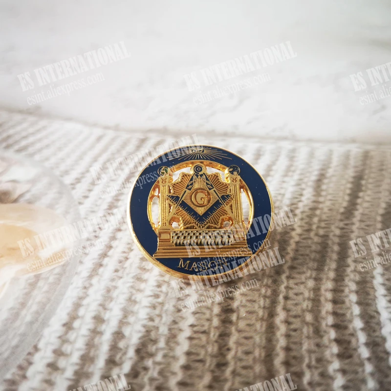 

Религиозная булавка «Пространство глаз Бога в храме Соломона и глаза Хора»