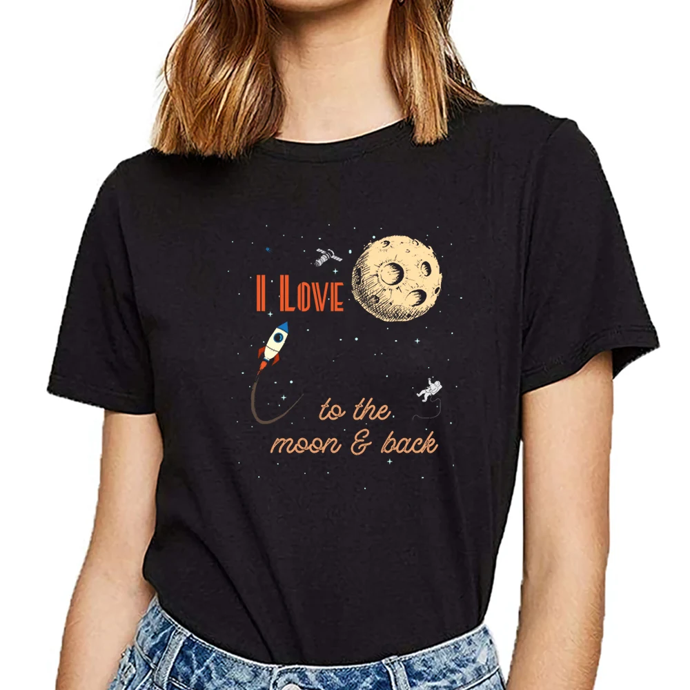 

Женская футболка с надписью «i love it to the moon and back»