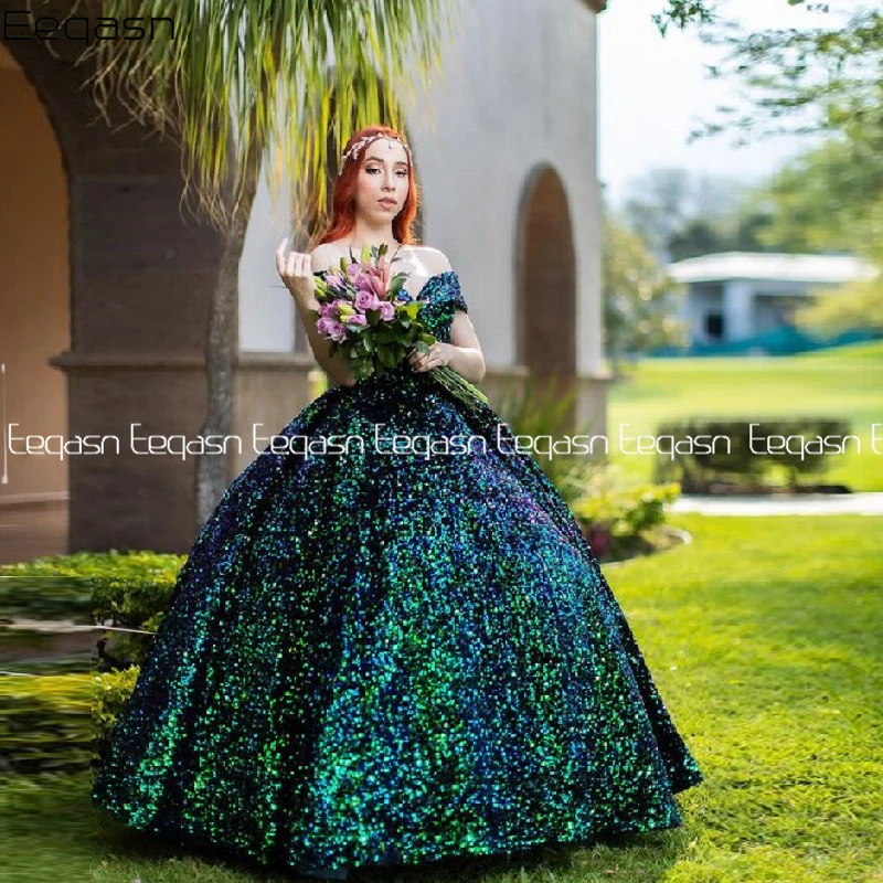 

Sparkly Green Quinceanera Dresses Sequin Ball Gown Prom Dresses Off Shoulder V Neck Sweet 16 Dress Long Formal Dress