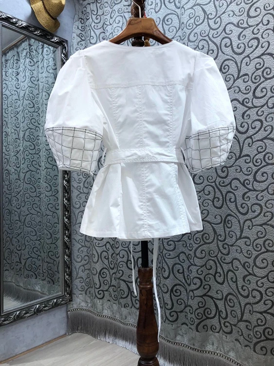 

2021 spring new women's fashion irregular neckline bubble sleeve plaid stitching belted top 304