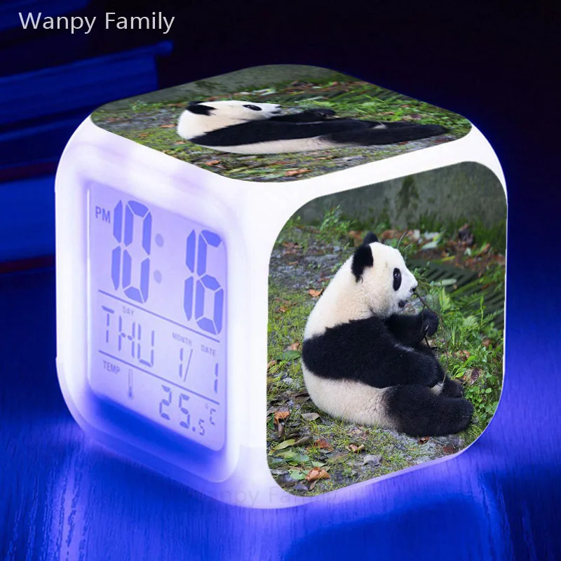 Светло-серый Very Lovely Panda Alarm Clock 7 Color Glowing Multifunctio Alarm Clock LED Big screen Touch Sensing Digital Flash Watches Clock - Цвет: Светло-серый