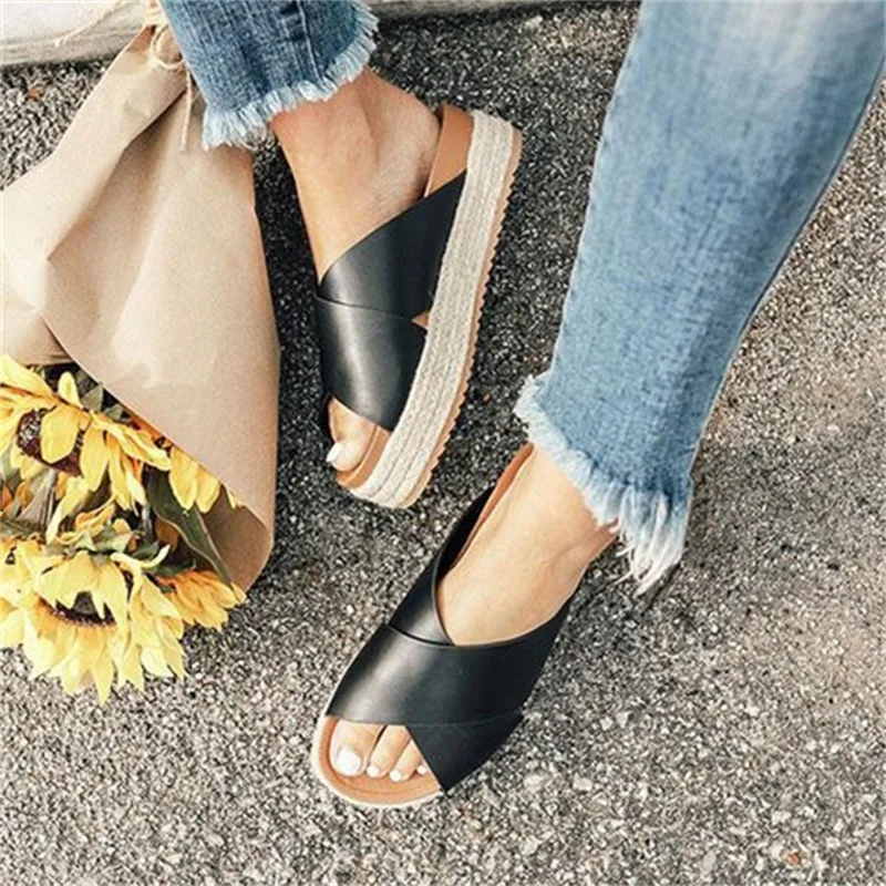 Шлепанцы женские с леопардовым принтом пикантные сандалии на платформе пляжные