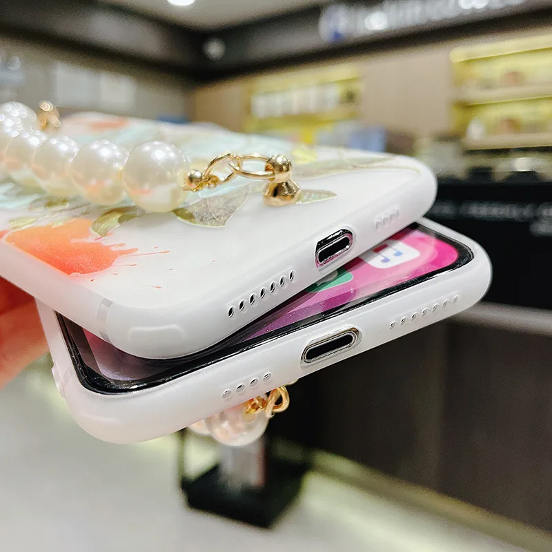 

Cute Flower Pearl Chain Phone Case For iPhone 11 12 Pro Max X XS Max XR 8 7 Plus Matte Back Cover